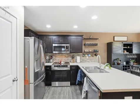 11515 NE 130th Avenue Vancouver WA 98682