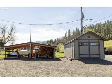 503 S Holmes Street Wallowa OR 97885