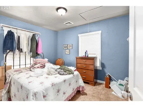 452 W Alpha Street Roseburg OR 97471