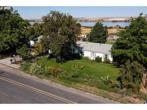 28473 Southshore Drive Umatilla OR 97882