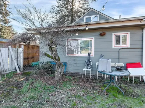 525 SW Fellows Street Mcminnville OR 97128