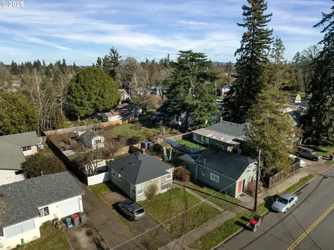 525 SW Fellows Street Mcminnville OR 97128
