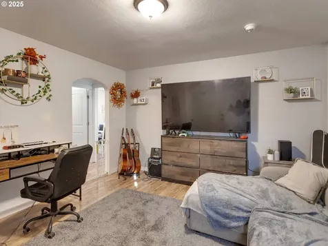 525 SW Fellows Street Mcminnville OR 97128