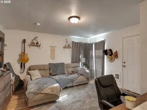 525 SW Fellows Street Mcminnville OR 97128