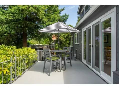 1130 Laurel Street Lake Oswego OR 97034