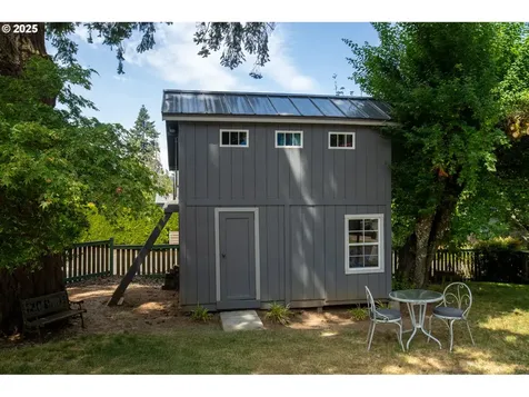 1130 Laurel Street Lake Oswego OR 97034