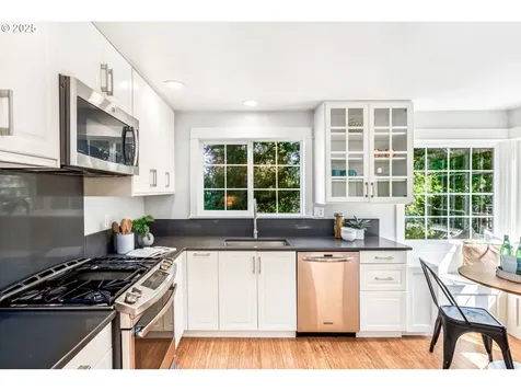 1130 Laurel Street Lake Oswego OR 97034