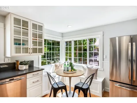 1130 Laurel Street Lake Oswego OR 97034