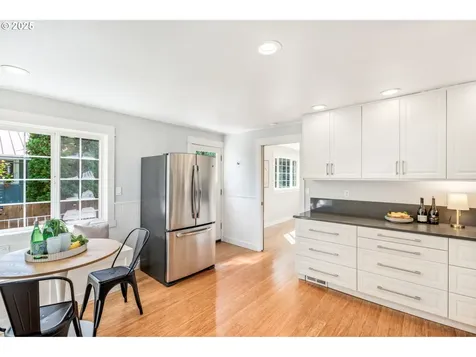 1130 Laurel Street Lake Oswego OR 97034