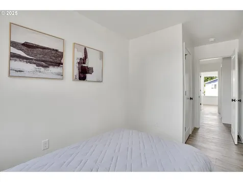 14846 NE Couch Street Portland OR 97230