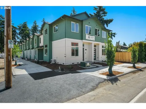 14846 NE Couch Street Portland OR 97230
