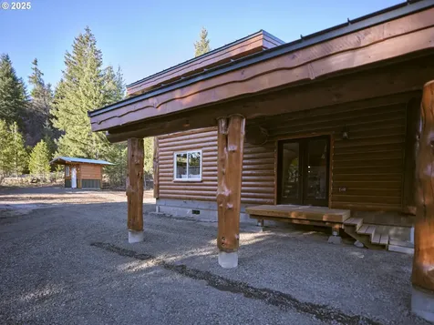 192 Sasquatch Way Cougar WA 98616