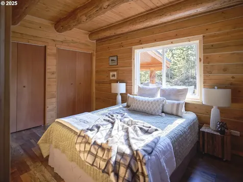 192 Sasquatch Way Cougar WA 98616