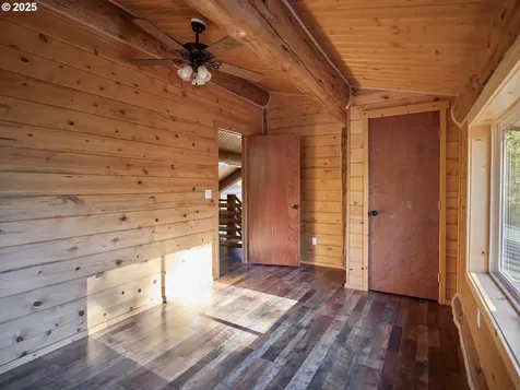 192 Sasquatch Way Cougar WA 98616