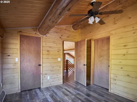 192 Sasquatch Way Cougar WA 98616