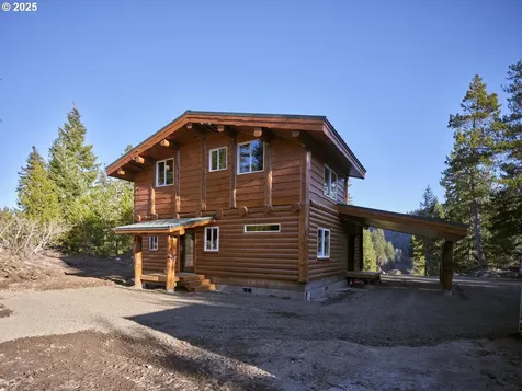 192 Sasquatch Way Cougar WA 98616