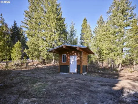 192 Sasquatch Way Cougar WA 98616