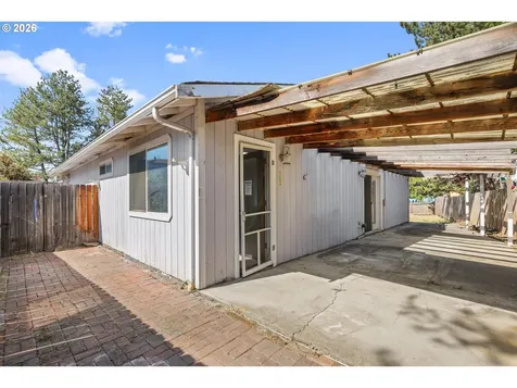 540 Oak Knoll Drive Ashland OR 97520