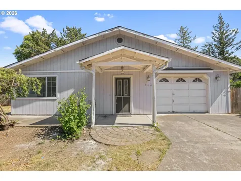 540 Oak Knoll Drive Ashland OR 97520