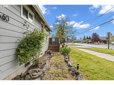 640 N Garden Way Eugene OR 97401