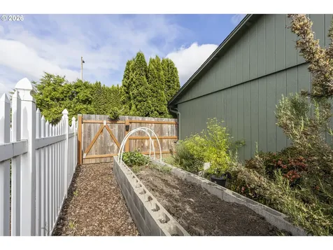 1020 45th Avenue NE Salem OR 97301