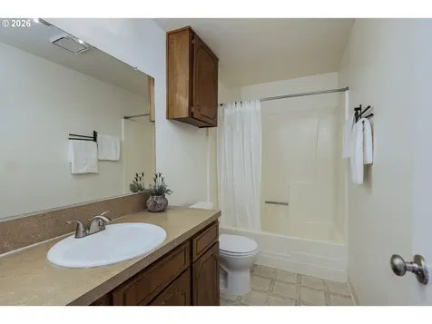 1020 45th Avenue NE Salem OR 97301