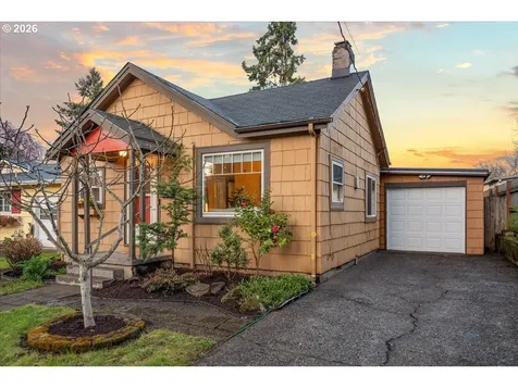 6208 NE 33rd Avenue Portland OR 97211