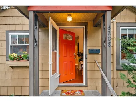 6208 NE 33rd Avenue Portland OR 97211