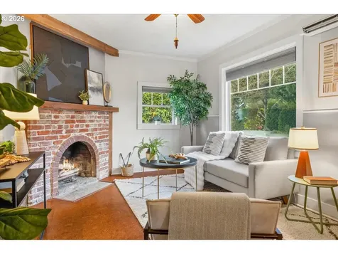 6208 NE 33rd Avenue Portland OR 97211