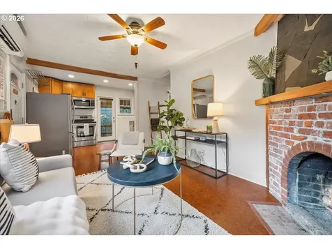 6208 NE 33rd Avenue Portland OR 97211