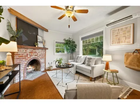 6208 NE 33rd Avenue Portland OR 97211
