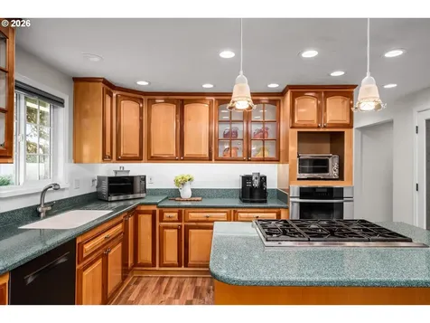 2937 Stark Street Eugene OR 97404