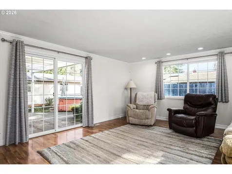 2937 Stark Street Eugene OR 97404