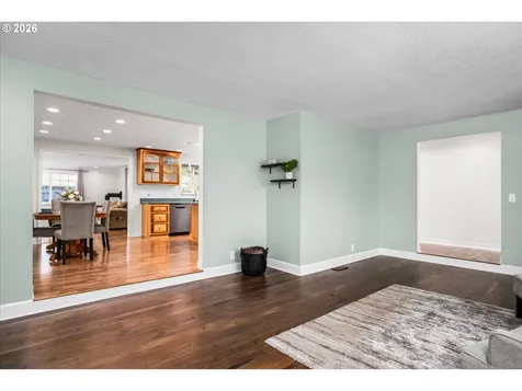 2937 Stark Street Eugene OR 97404