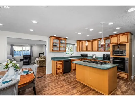 2937 Stark Street Eugene OR 97404