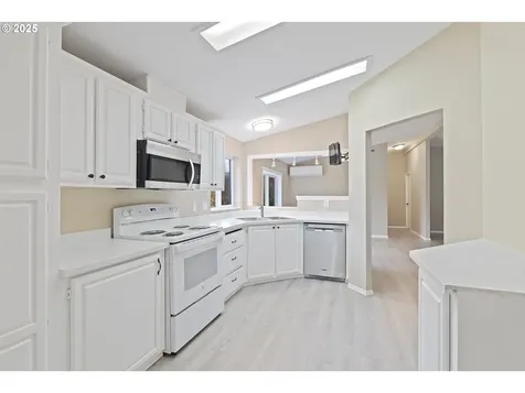 23077 SW Main Street Sherwood OR 97140