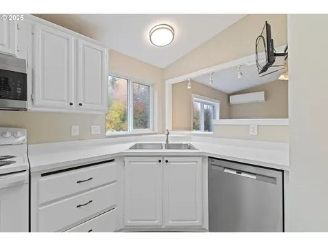 23077 SW Main Street Sherwood OR 97140