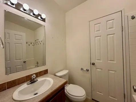 104 Marino Drive Coos Bay OR 97420