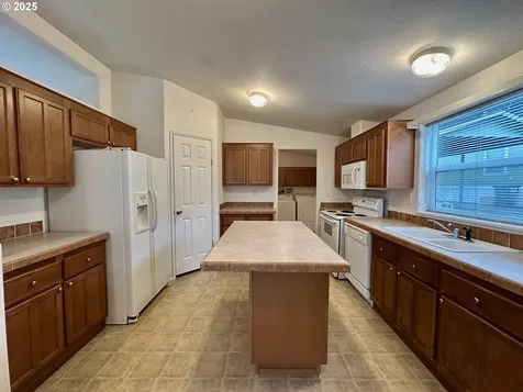 104 Marino Drive Coos Bay OR 97420