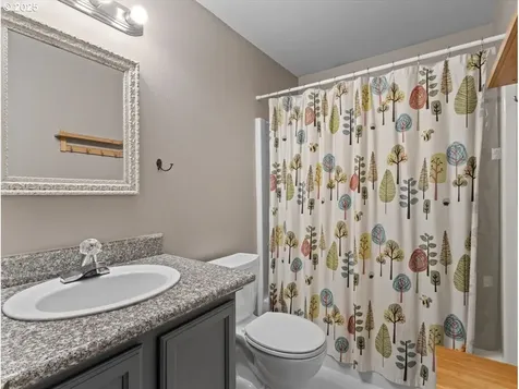 4843 SE 64th Avenue Portland OR 97206