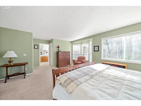 5300 Coventry Court Lake Oswego OR 97035