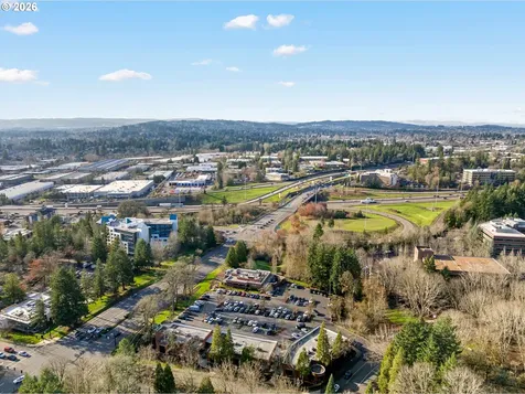 5300 Coventry Court Lake Oswego OR 97035