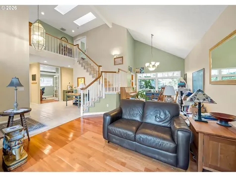 5300 Coventry Court Lake Oswego OR 97035