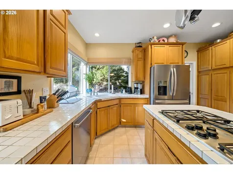 5300 Coventry Court Lake Oswego OR 97035