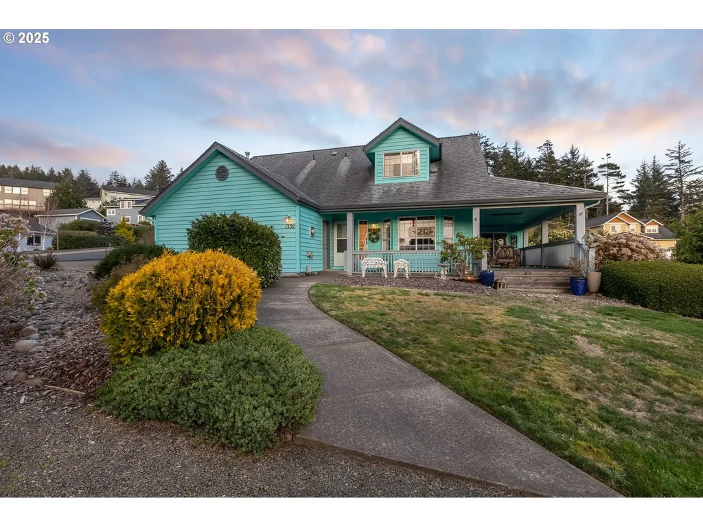 1330 SE 43rd Street Lincoln City OR 97367