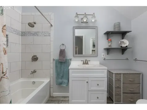 1330 SE 43rd Street Lincoln City OR 97367