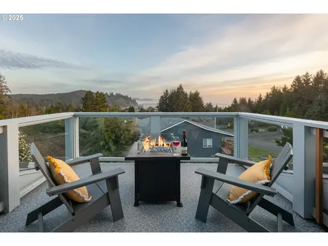 1330 SE 43rd Street Lincoln City OR 97367