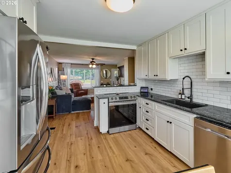 645 NW 5th Avenue Canby OR 97013