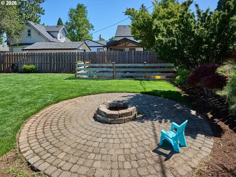 645 NW 5th Avenue Canby OR 97013