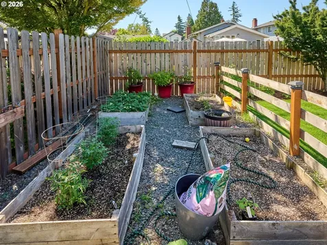 645 NW 5th Avenue Canby OR 97013